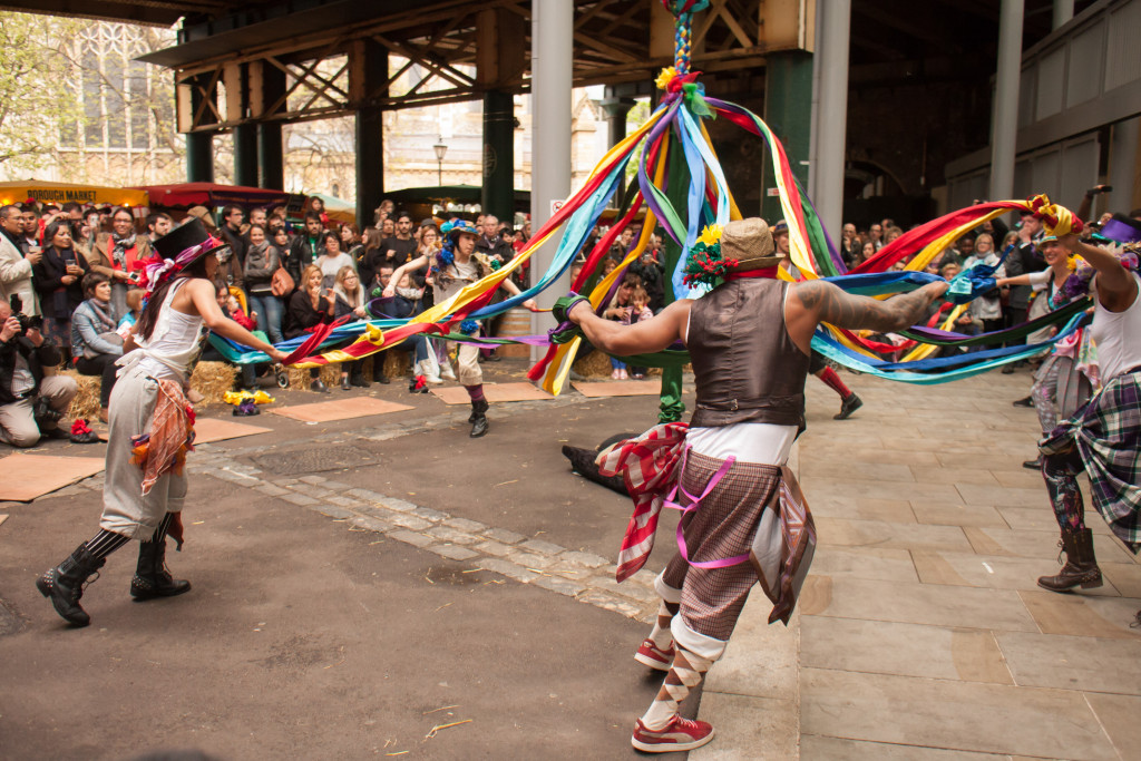 FDR076 Maypole show at Borough Market (by Peter Brock)